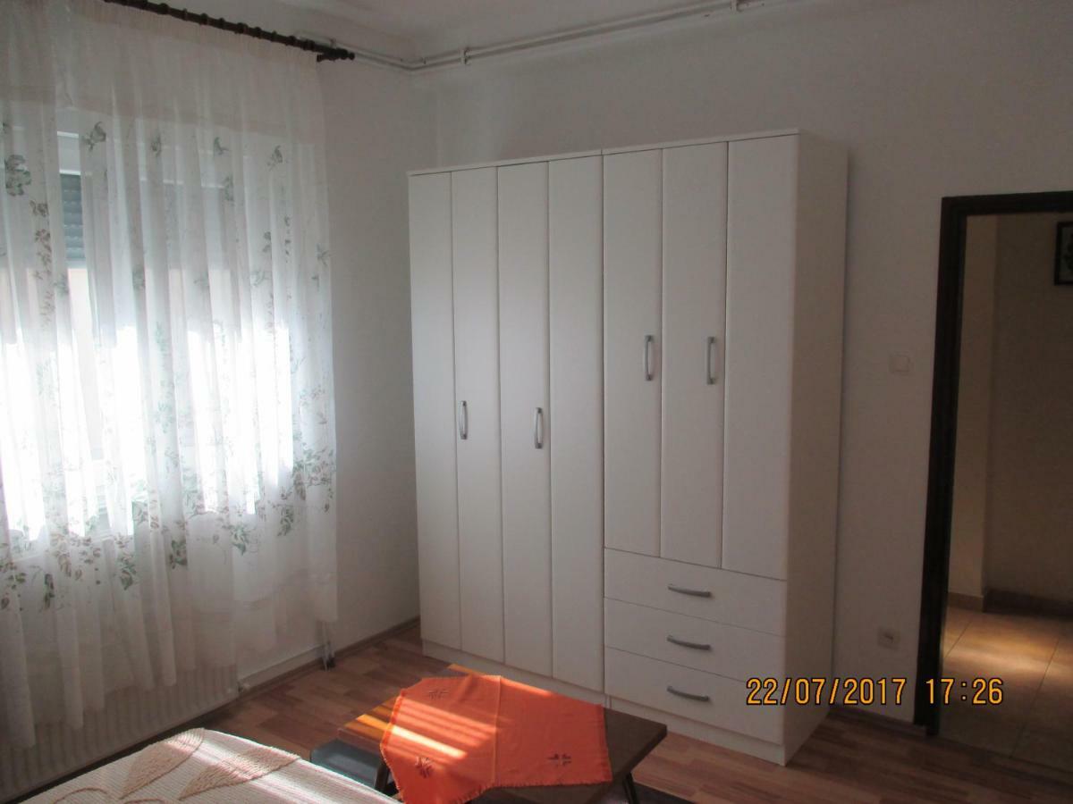Apartments Sandra Новиград Экстерьер фото